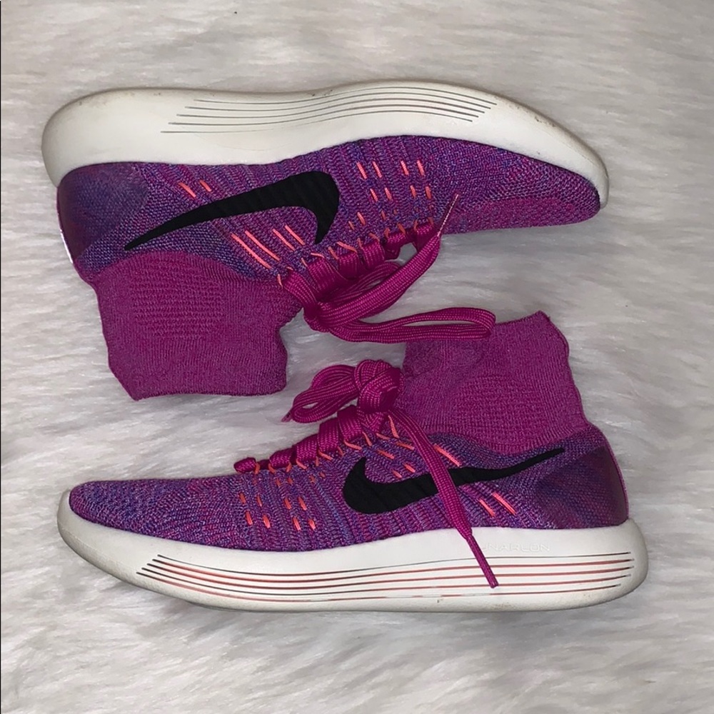 🎉 HP🎉 Nike Running Shoes